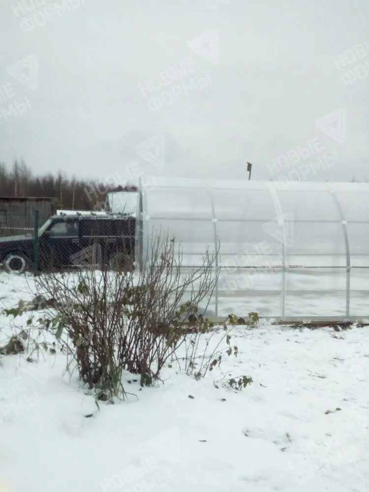 Фото к отзыву: Отзыв о теплице Кремлевская Люкс. Брусовый фундамент (3)